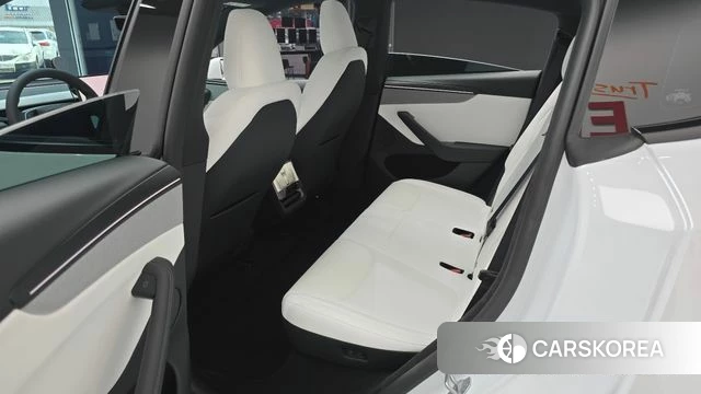 Tesla Model Y 2026 Белый из Кореи, фото 3