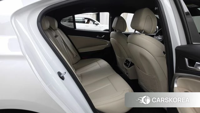 Genesis The New G70 2025 Белый из Кореи, фото 3