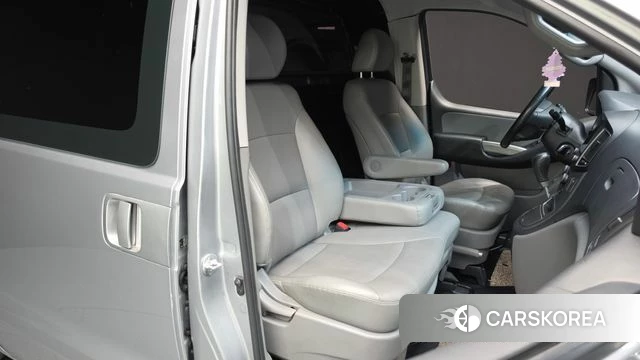 Hyundai The New Grand Starex 2020 Серебристо-серый из Кореи, фото 3