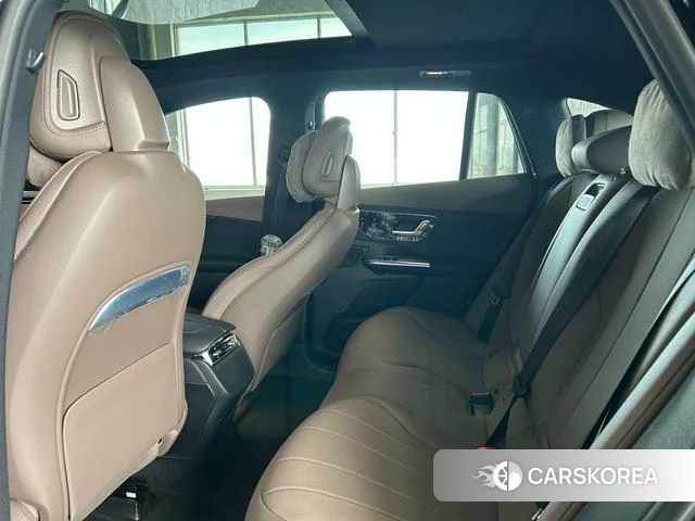 Mercedes-Benz EQE 2025 Черный из Китая, фото 3