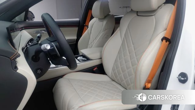 Genesis GV70 2024 Белый из Кореи, фото 3