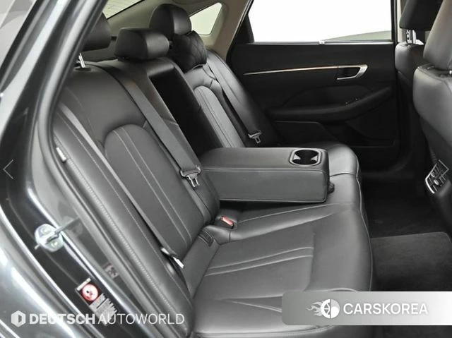 Hyundai Sonata (DN8) 2021 Серебристо-серый из Кореи, фото 3
