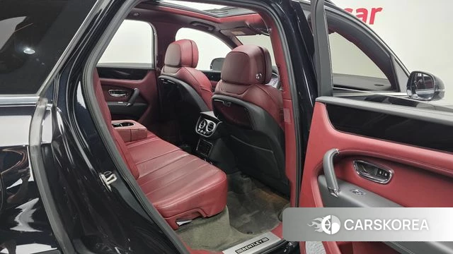 Bentley Bentayga 2019 Черный из Кореи, фото 3