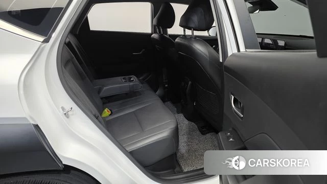 Hyundai Kona Hybrid (SX2) 2023 Белый из Кореи, фото 3