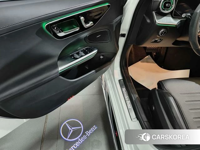 Mercedes-Benz C-class 2024 Белый из Китая, фото 3