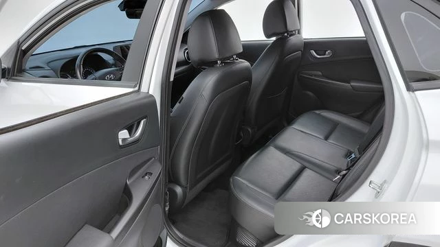 Hyundai The New Kona Hybrid 2023 Белый из Кореи, фото 3