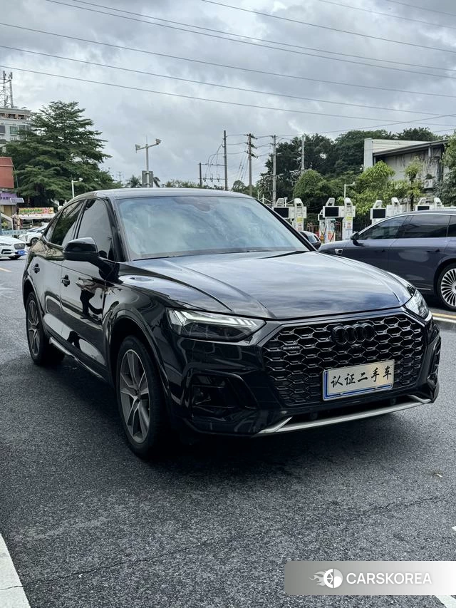 Audi Q5L 2023 Черный из Китая, фото 3