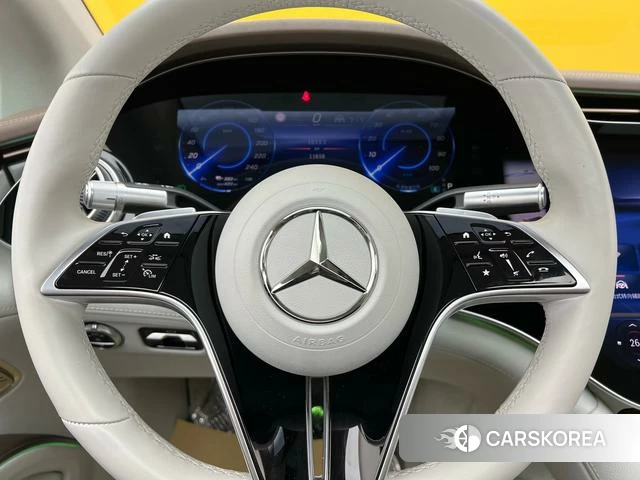 Mercedes-Benz EQS 2024 Серебристо-серый из Китая, фото 3