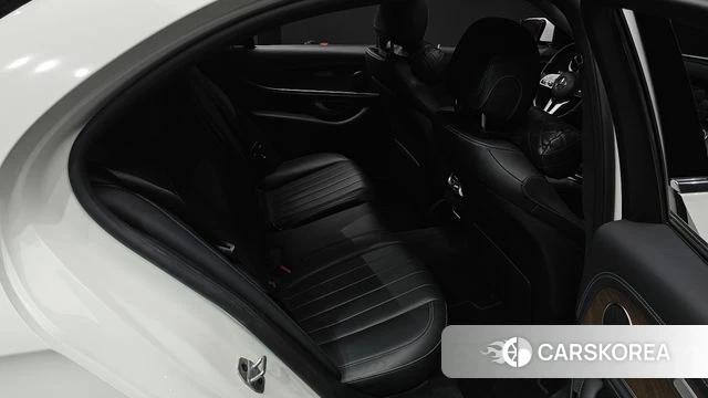 Mercedes-Benz E-Class W213 2019 Белый из Кореи, фото 3