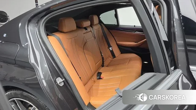 BMW 5 Series (G30) 2022 Серый из Кореи, фото 3