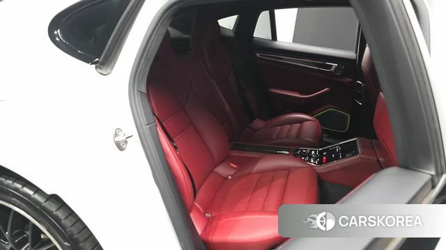 Porsche Panamera (971) 2018 Белый из Кореи, фото 3