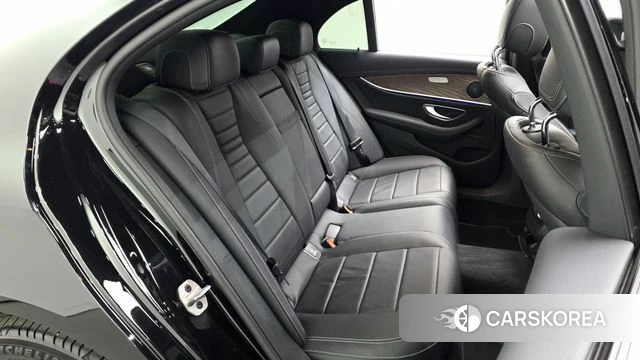 Mercedes-Benz E-Class W213 2023 Черный из Кореи, фото 3