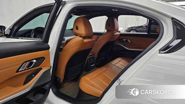 BMW 3 Series (G20) 2019 Белый из Кореи, фото 3