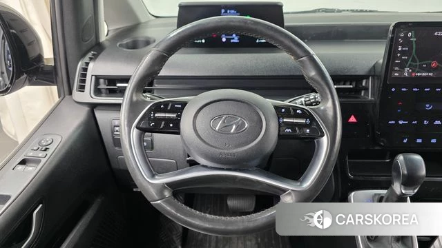 Hyundai Staria 2022 Серебряный из Кореи, фото 3
