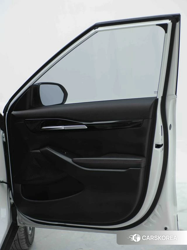 Kia KX3 2023 Белый из Китая, фото 3