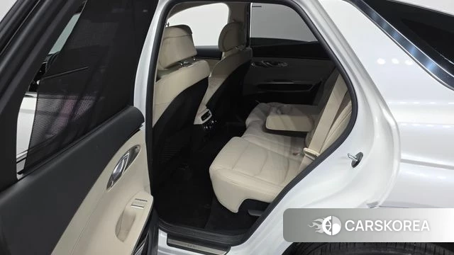 Genesis GV70 2023 Белый из Кореи, фото 3
