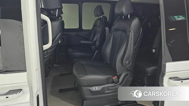 Hyundai Staria 2023 Белый из Кореи, фото 3