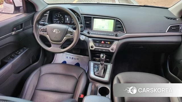 Hyundai Avante AD 2018 Белый из Кореи, фото 3