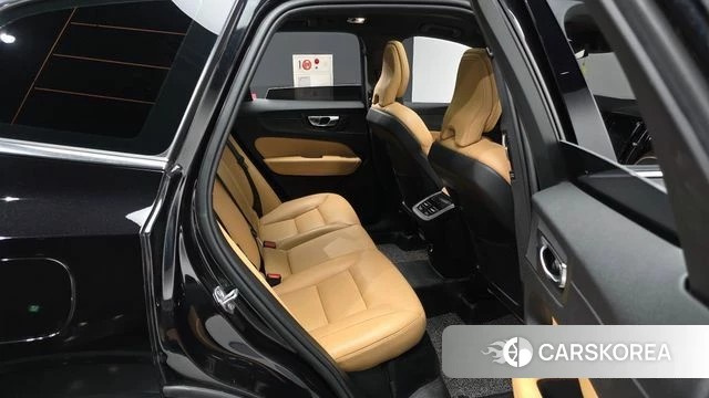 Volvo XC60 second Generation 2019 Черный из Кореи, фото 3