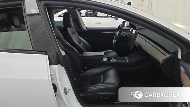 Tesla Model 3 2022 Белый из Кореи, фото 3