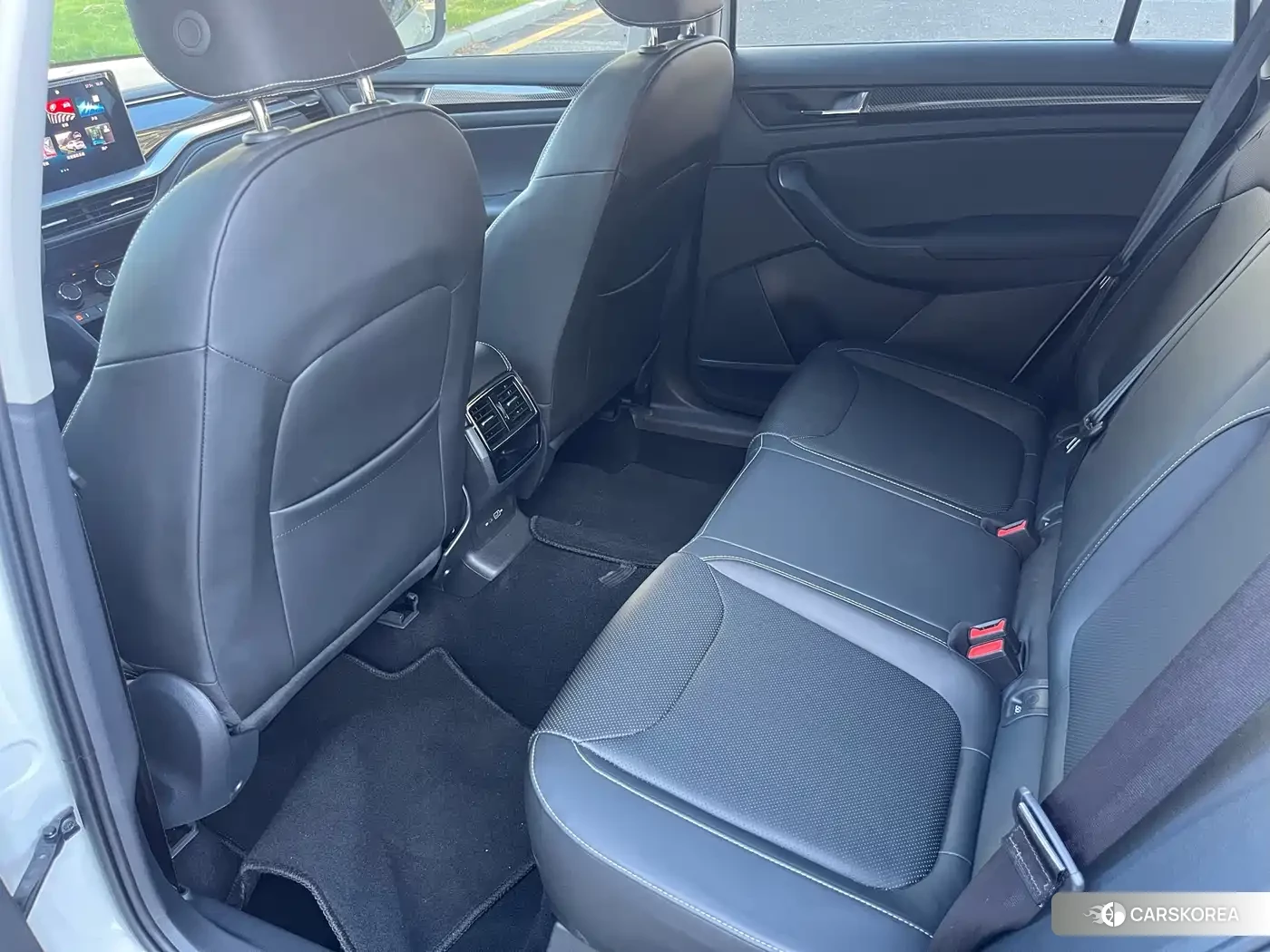Skoda Kodiaq 2024 Белый из Китая, фото 3