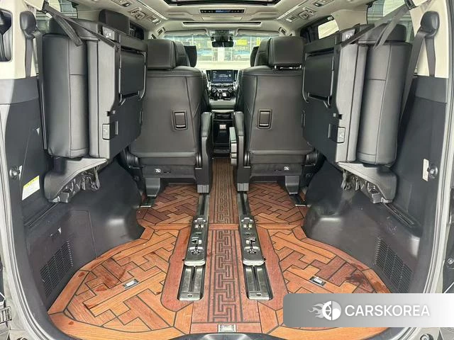 Toyota Vellfire 2023 Черный из Китая, фото 3