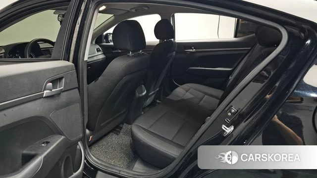 Hyundai Avante AD 2018 Черный из Кореи, фото 3