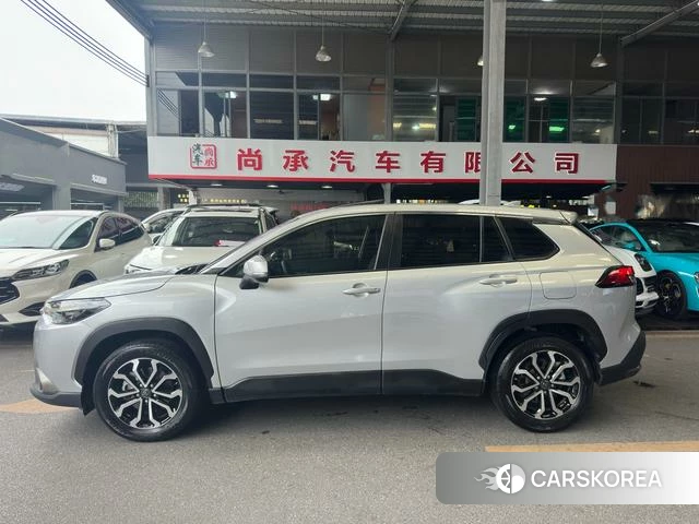Toyota Frontlander 2022 Серебристо-серый из Китая, фото 3