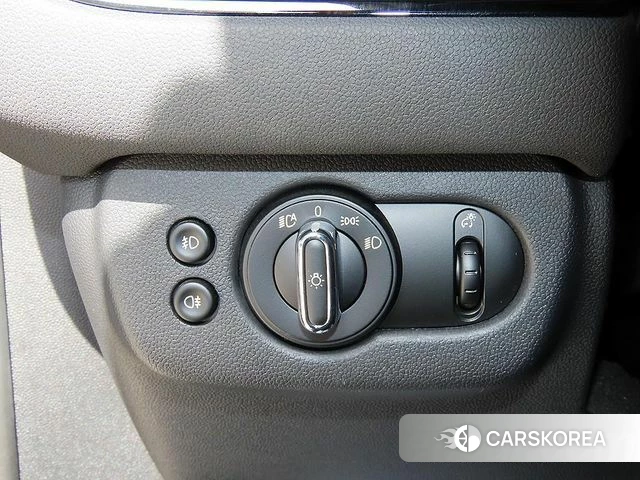 Mini Cooper Clubman 2022 Черный из Кореи, фото 3