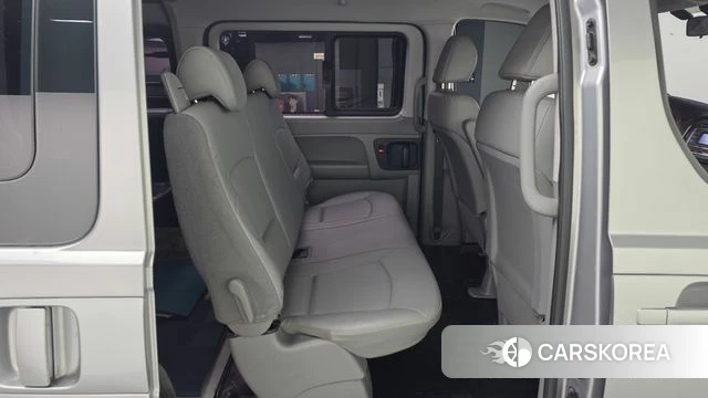 Hyundai Grand Starex 2018 Серебряный из Кореи, фото 3