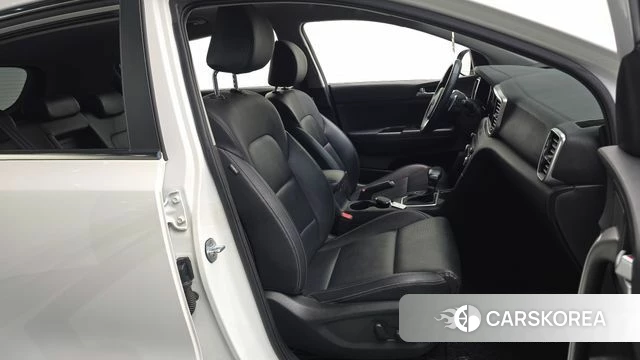 Kia Sportage The Bold 2019 Белый из Кореи, фото 3