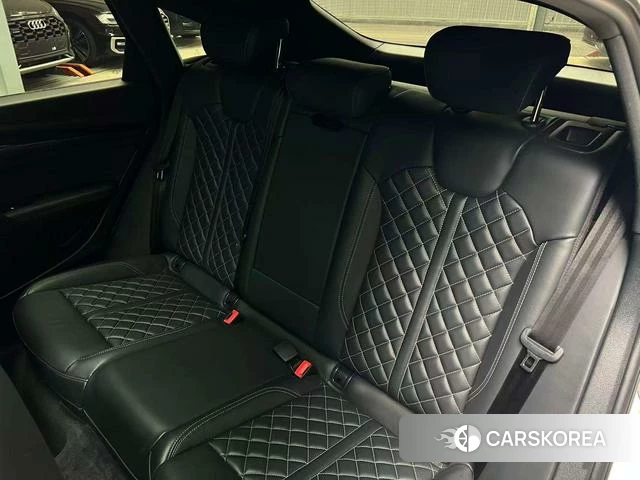 Audi Q5L 2022 Белый из Китая, фото 3