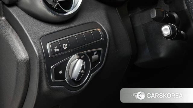 Mercedes-Benz GLC-Class X253 2019 Белый из Кореи, фото 3