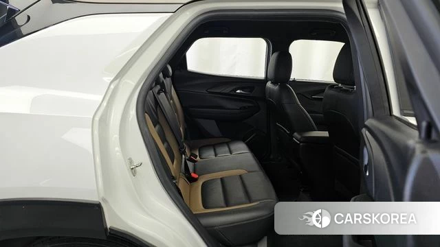 Chevrolet (GM Daewoo) Trailblazer 2021 Белый из Кореи, фото 3