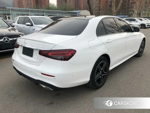Mercedes-Benz E-Class 2021 Белый из Китая, фото 3