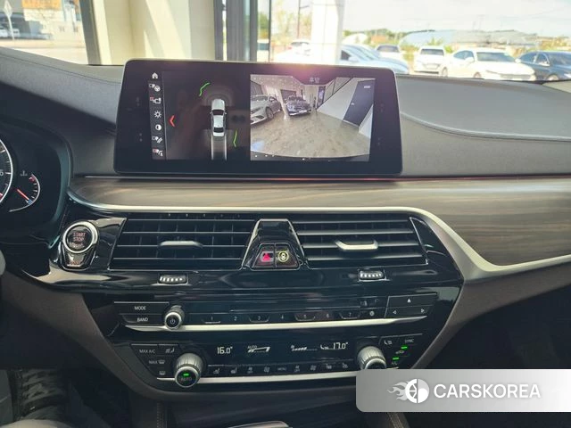 BMW 5 Series (G30) 2018 Черный из Кореи, фото 3