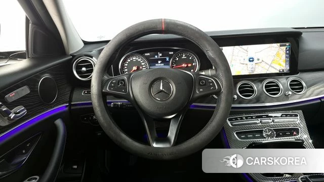 Mercedes-Benz E-Class W213 2018 Белый из Кореи, фото 3