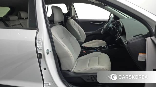 Kia Di Ol Nu Niro 2023 Белый из Кореи, фото 3