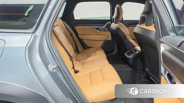 Volvo V90 Cross-Country 2018 Серый из Кореи, фото 3
