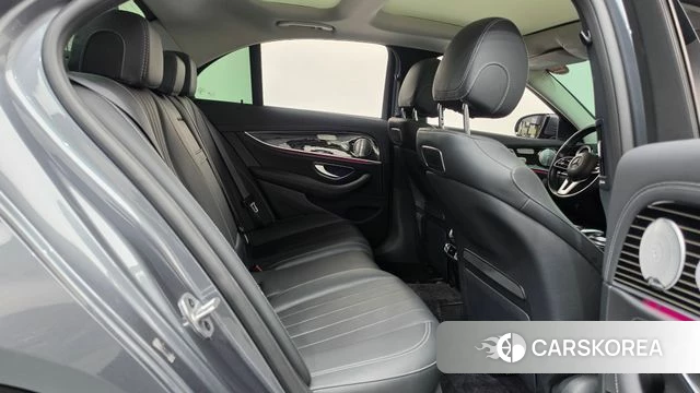 Mercedes-Benz E-Class W213 2020 Серый из Кореи, фото 3
