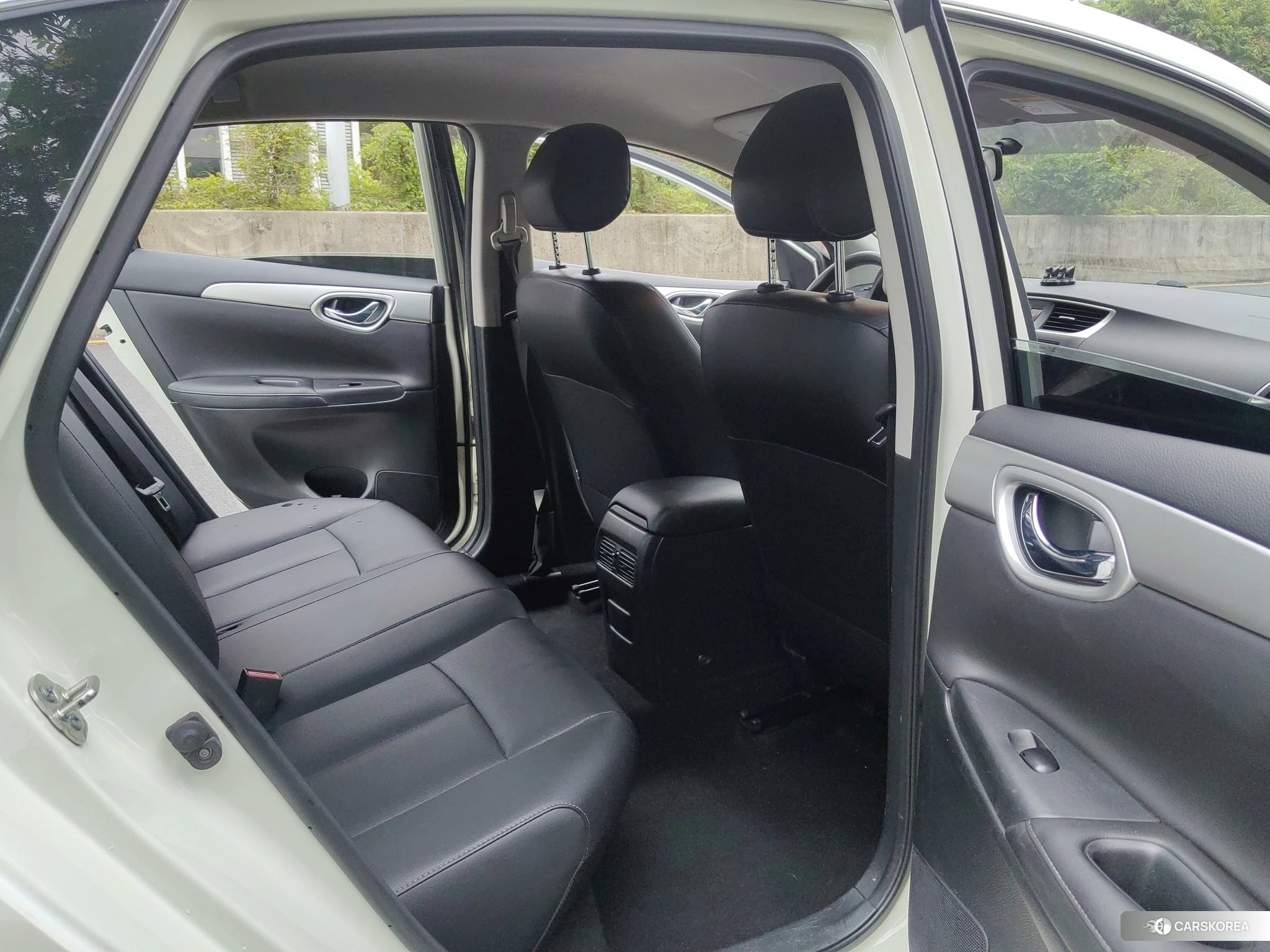 Nissan Sylphy 2020 Белый из Китая, фото 3
