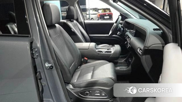 Hyundai Palisade (LX3) 2025 Серебристо-серый из Кореи, фото 3