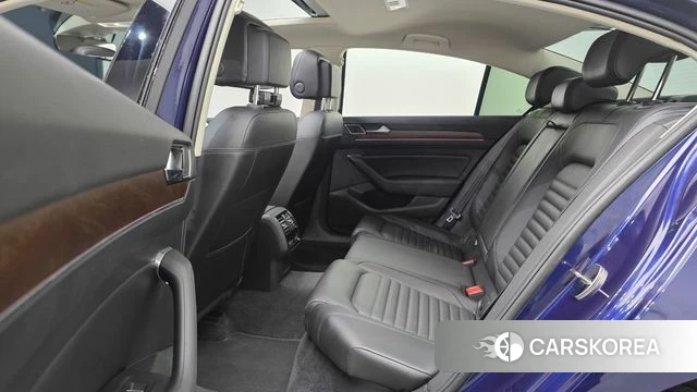 Volkswagen Passat GT (B8) 2018 Синий из Кореи, фото 3