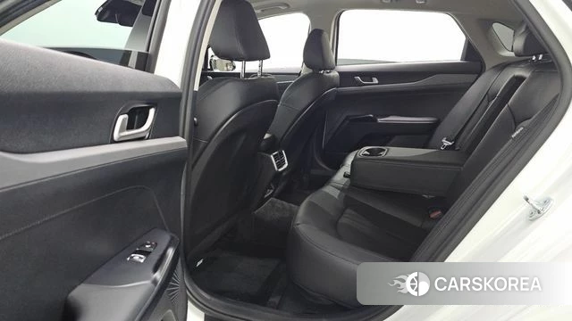 Kia The New K5 3rd generation 2025 Белый из Кореи, фото 3