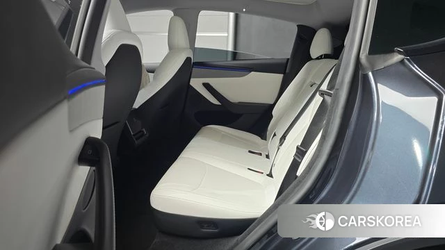 Tesla Model Y 2025 Серый из Кореи, фото 3