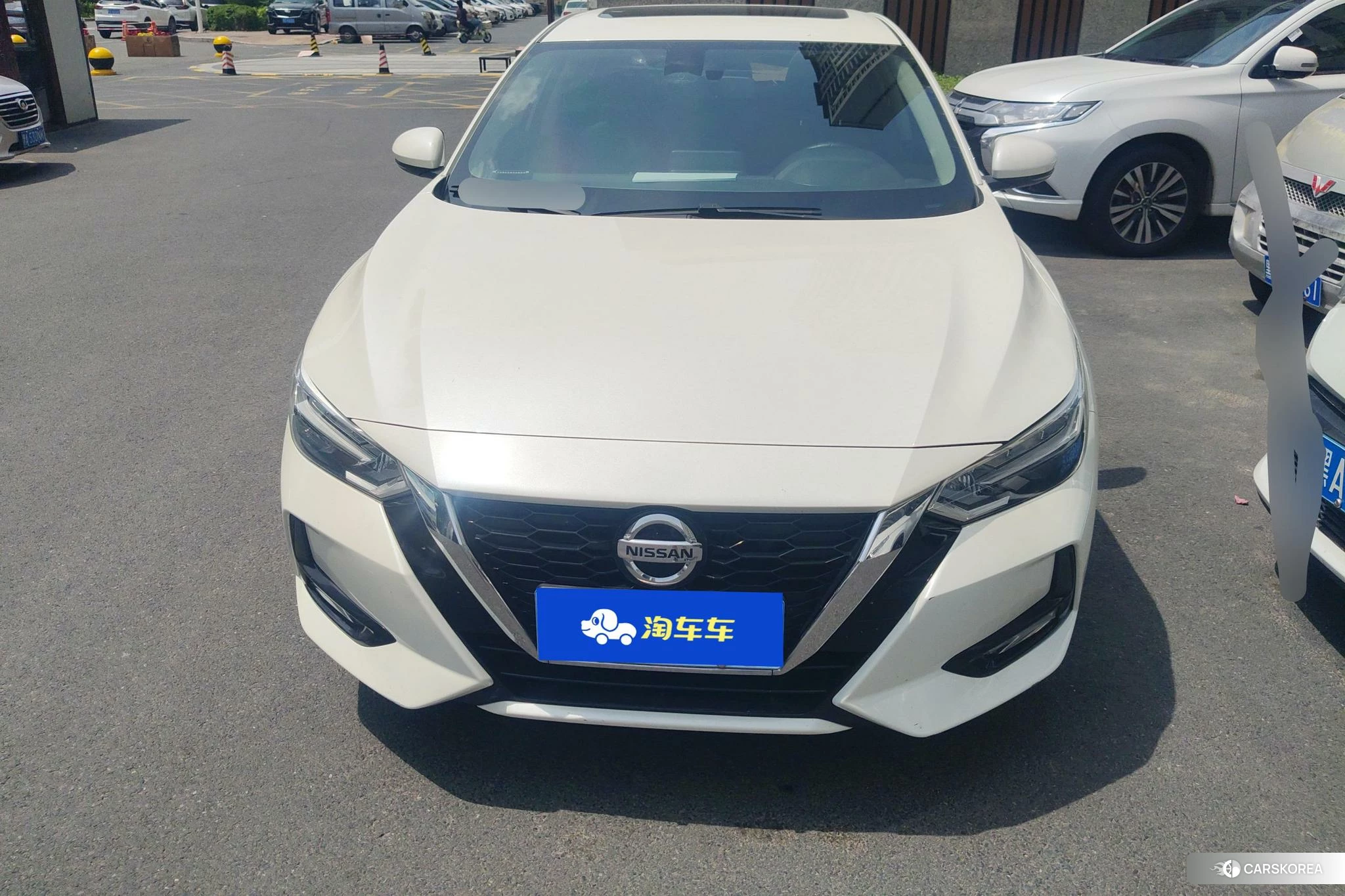 Nissan Sylphy 2021 Белый из Китая, фото 3