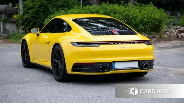 Porsche 911(992) 2021 Желтый из Кореи, фото 3