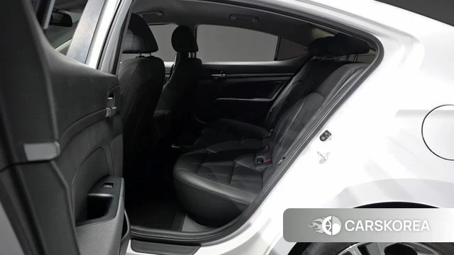 Hyundai Avante AD 2018 Белый из Кореи, фото 3