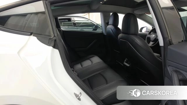Tesla Model 3 2021 Белый из Кореи, фото 3