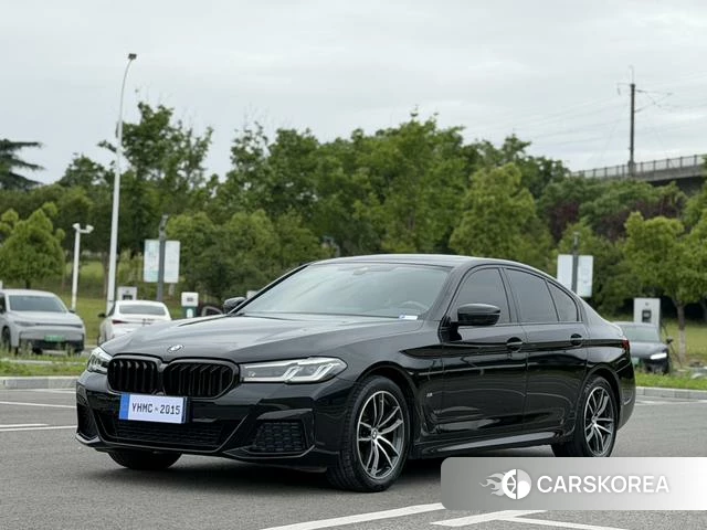 BMW 5 series 2021 Черный из Китая, фото 3